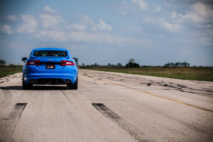  Jaguar XFR-S HPE650 by Hennessey Performance 2014 года  (фото 17 из 26)